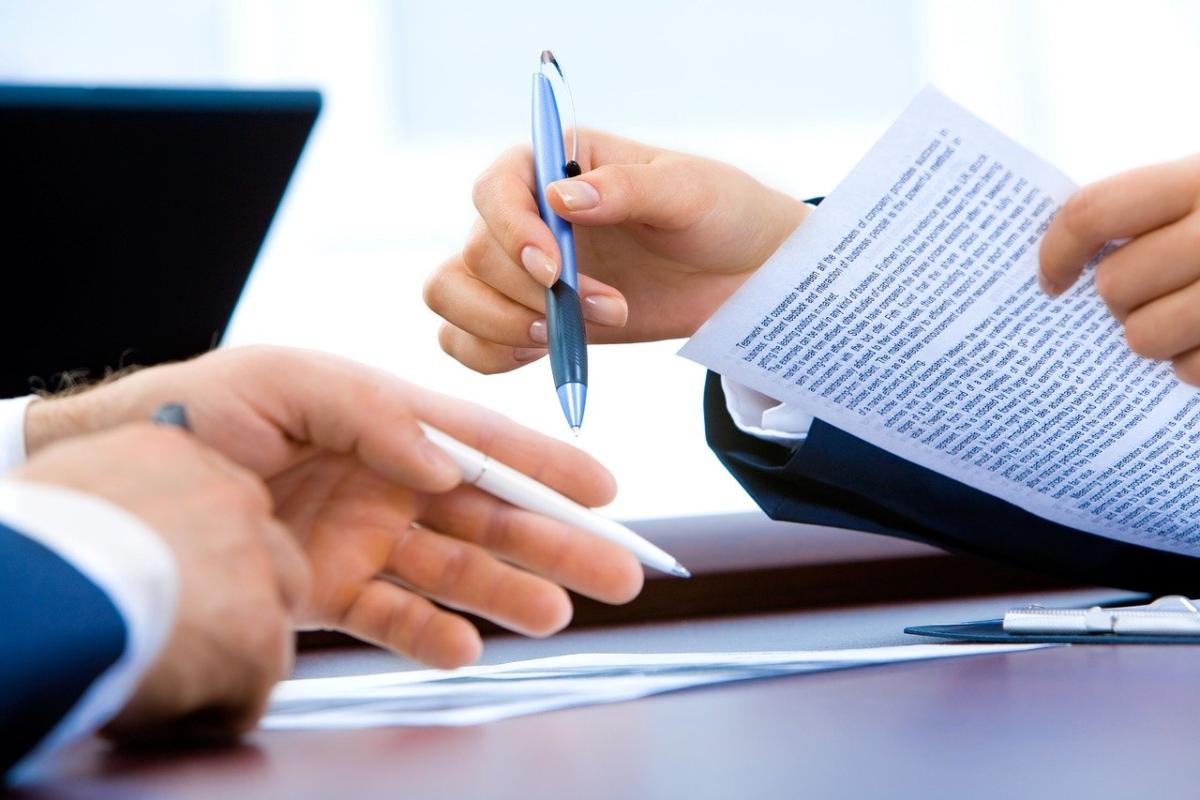 When Should A Small Business Use A Cleaner Service Agreement?