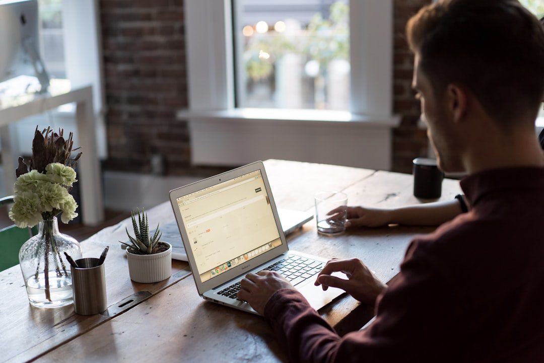 When Should A Small Business Use A Delivery Service Agreement?